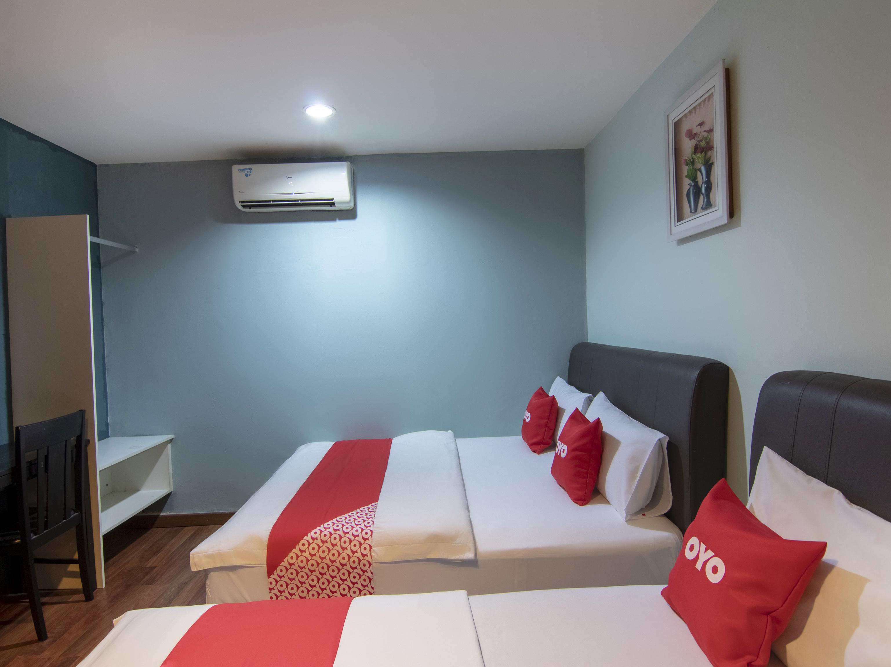 Oyo 89891 1St Inn Hotel Subang Subang Jaya Esterno foto